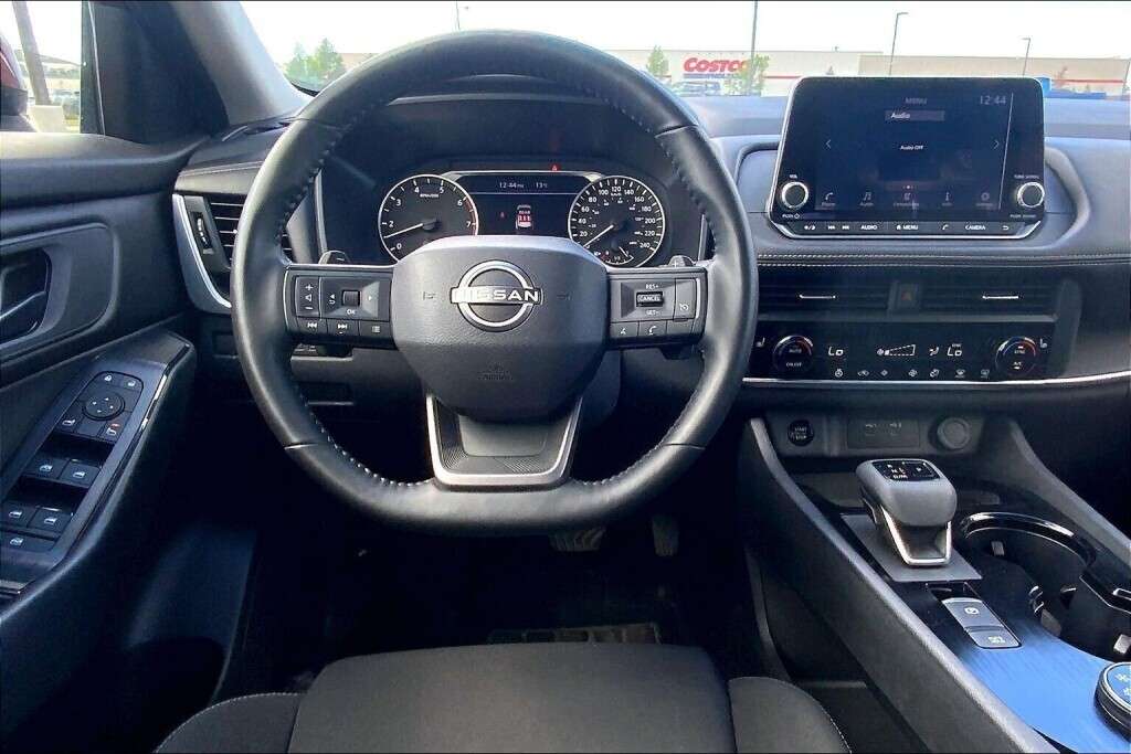 2025 Nissan Rogue S — снимка 1