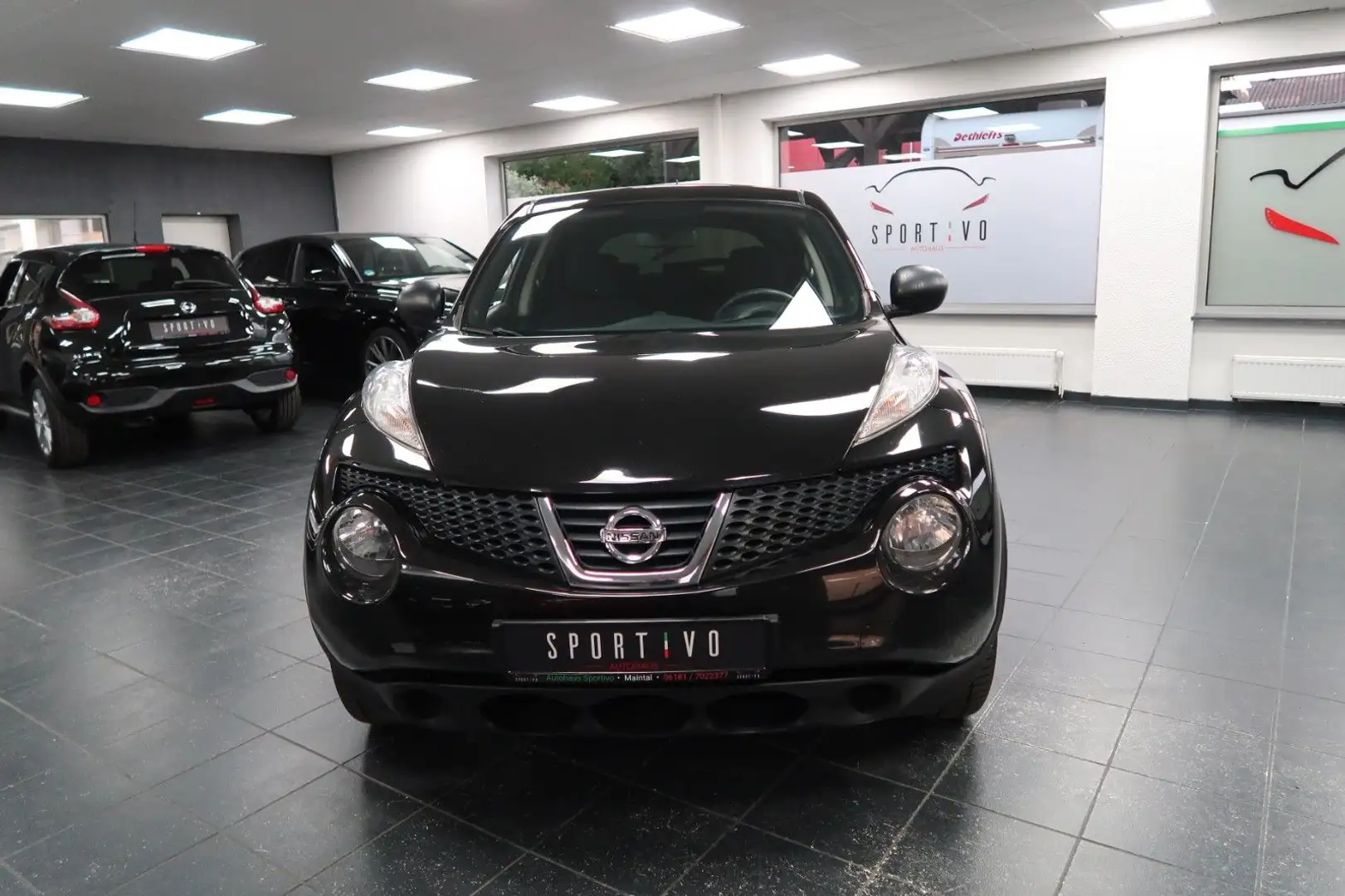 Nissan Juke Visia Plus/Klima/Radio/6Gang/Unfallfrei!!! Schwarz - 2
