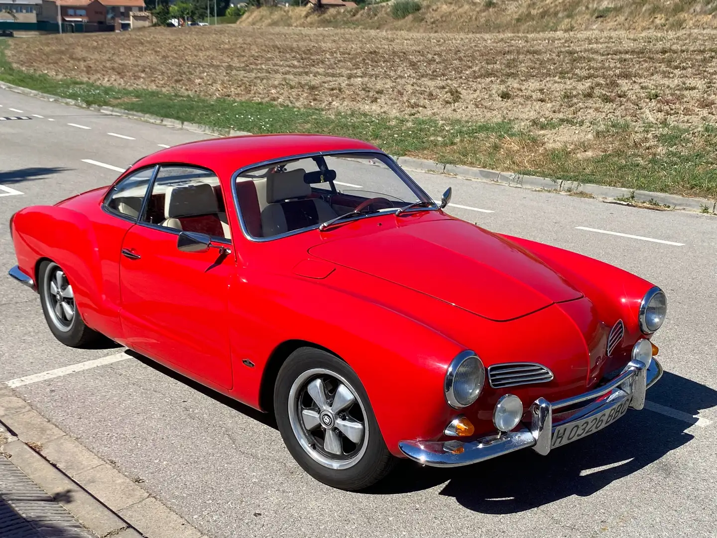 Volkswagen Karmann Ghia 1.6 Rouge - 1