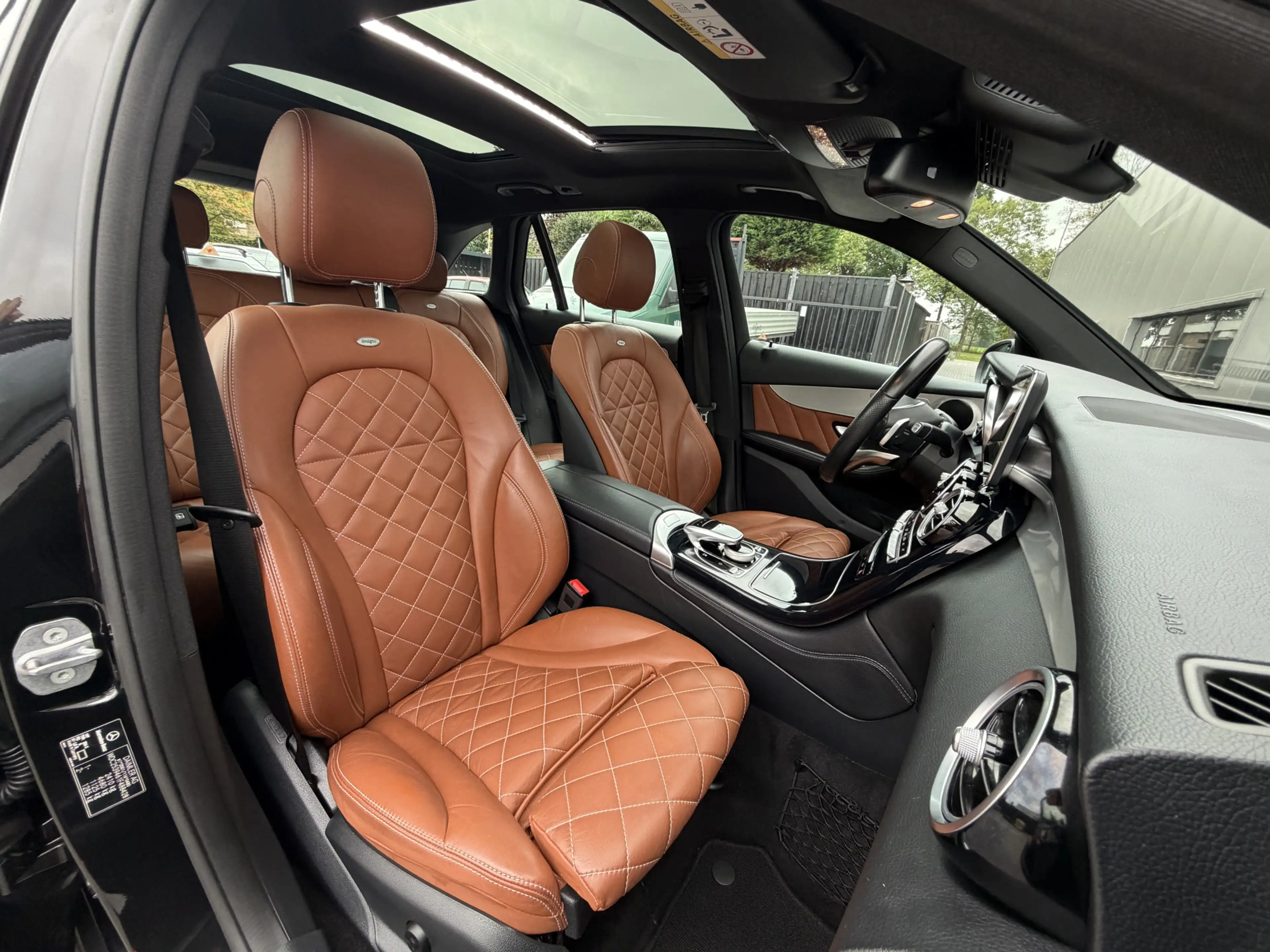 Mercedes-Benz GLC 250 4MATIC AMG Premium Plus | Panorama | Designo | 360 — photo 7