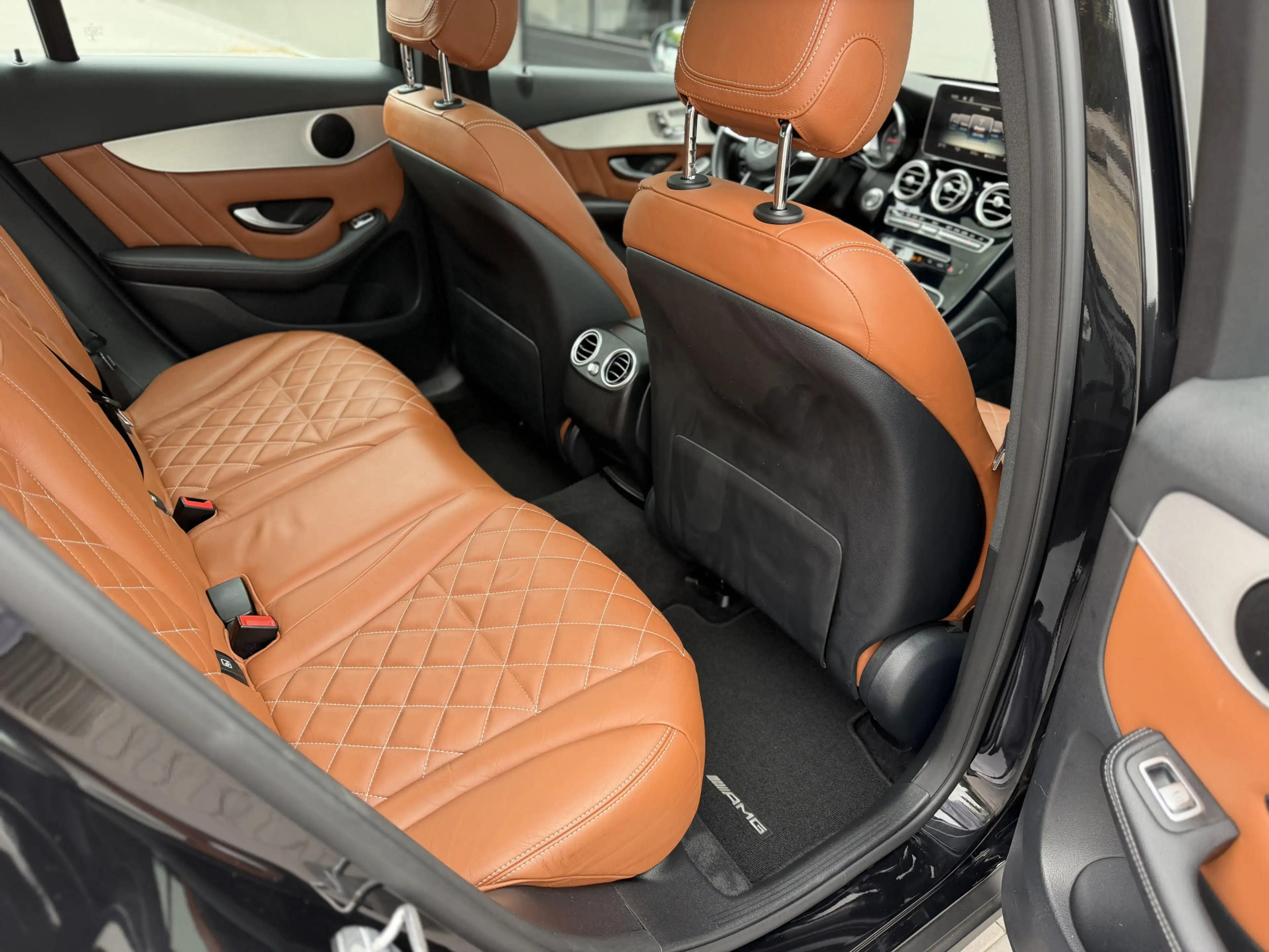 Mercedes-Benz GLC 250 4MATIC AMG Premium Plus | Panorama | Designo | 360 — photo 9
