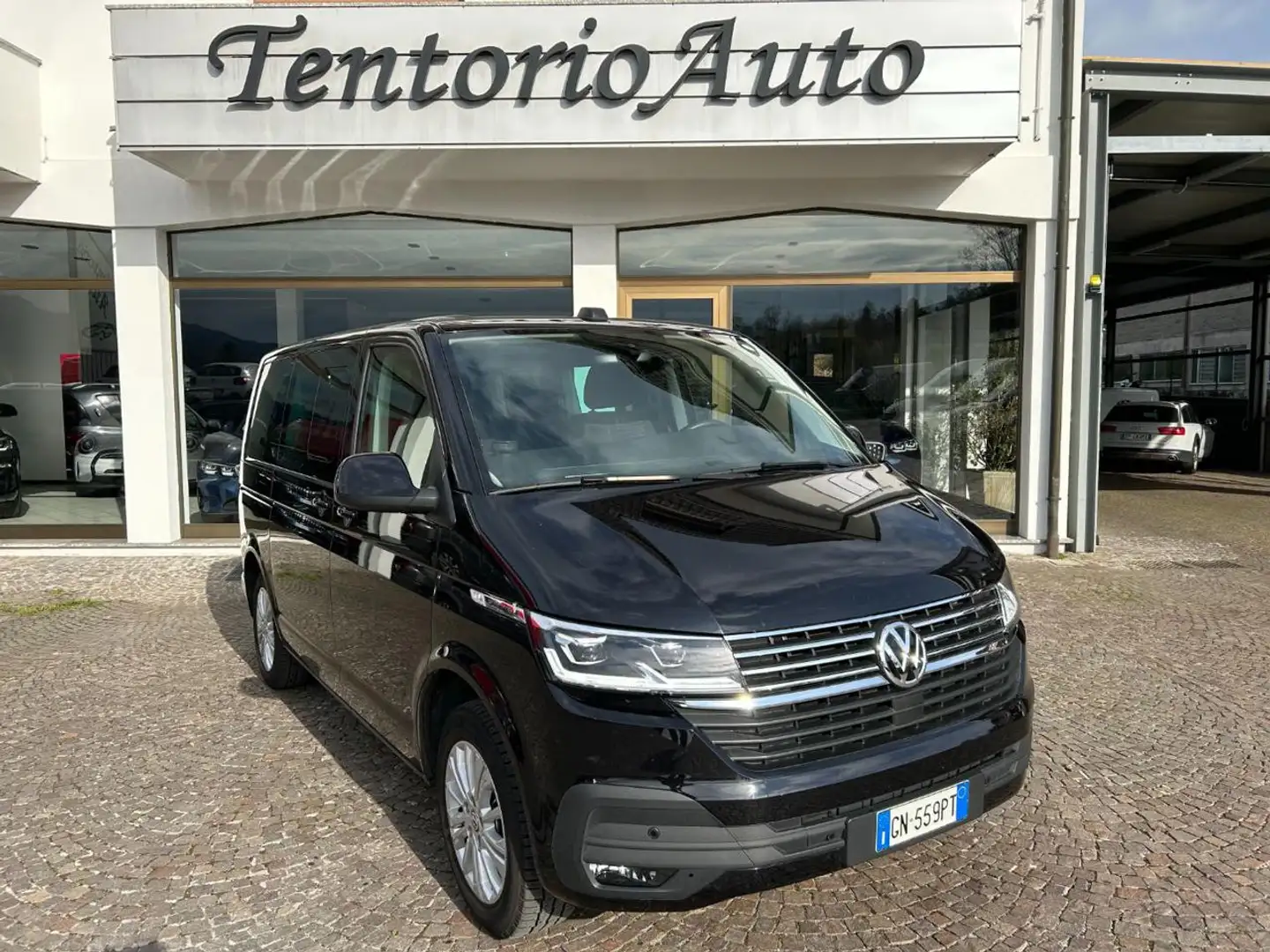 Volkswagen T6.1 Caravelle Caravelle 2.0 TDI 150CV DSG PC Cruise Negro - 1