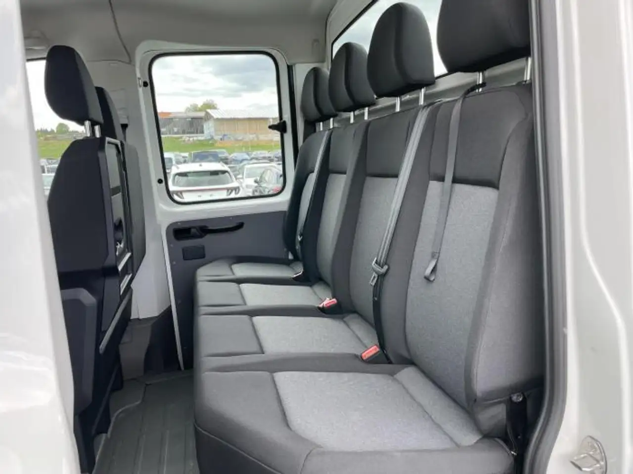 Volkswagen Crafter 2026 — фото 10