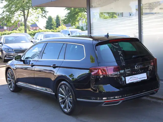 Volkswagen Passat view 7