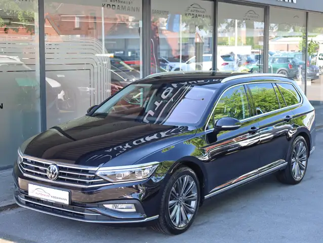 Volkswagen Passat view 5