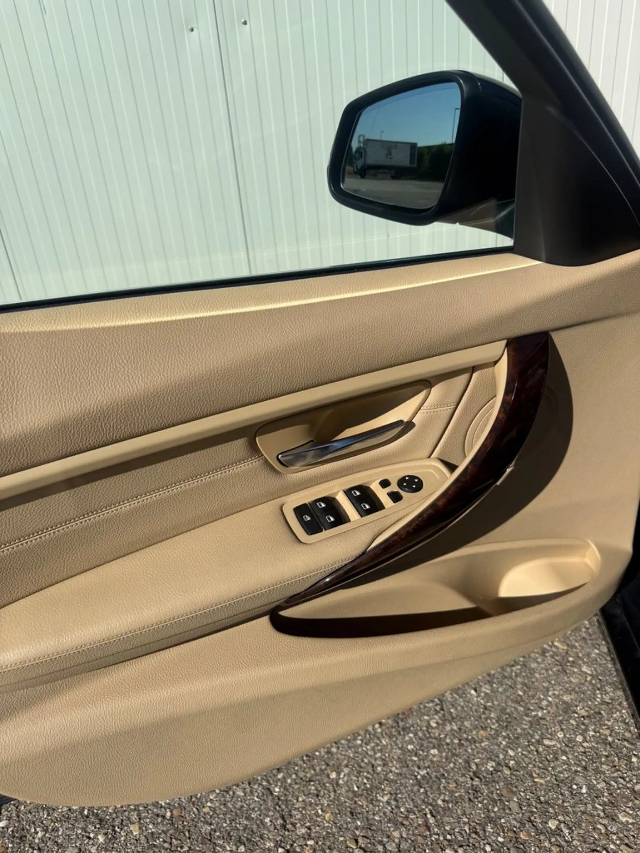 BMW 328 i Touring *VOLLLEDER*TÜV/HU&SERVICE NEU* — photo 10