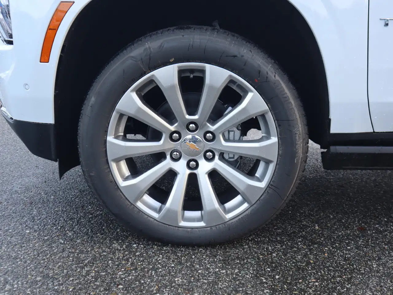 Chevrolet Tahoe снимка Chevrolet Tahoe