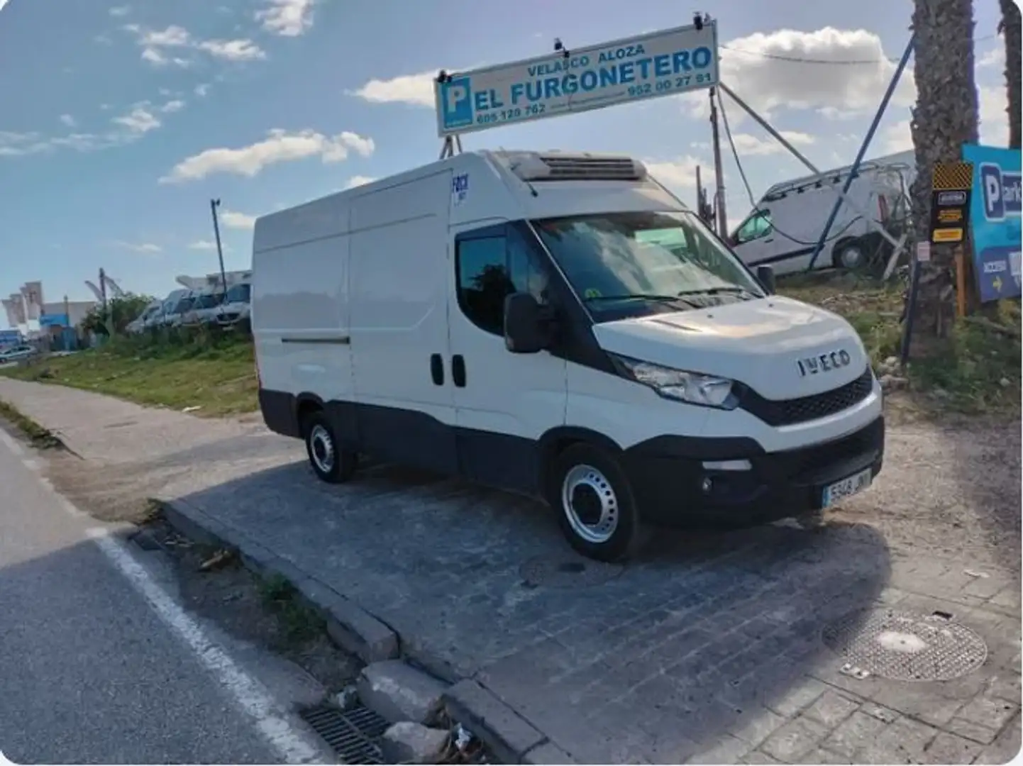 Iveco Daily Chasis Cabina 35S13 3450 126 Blanco - 2