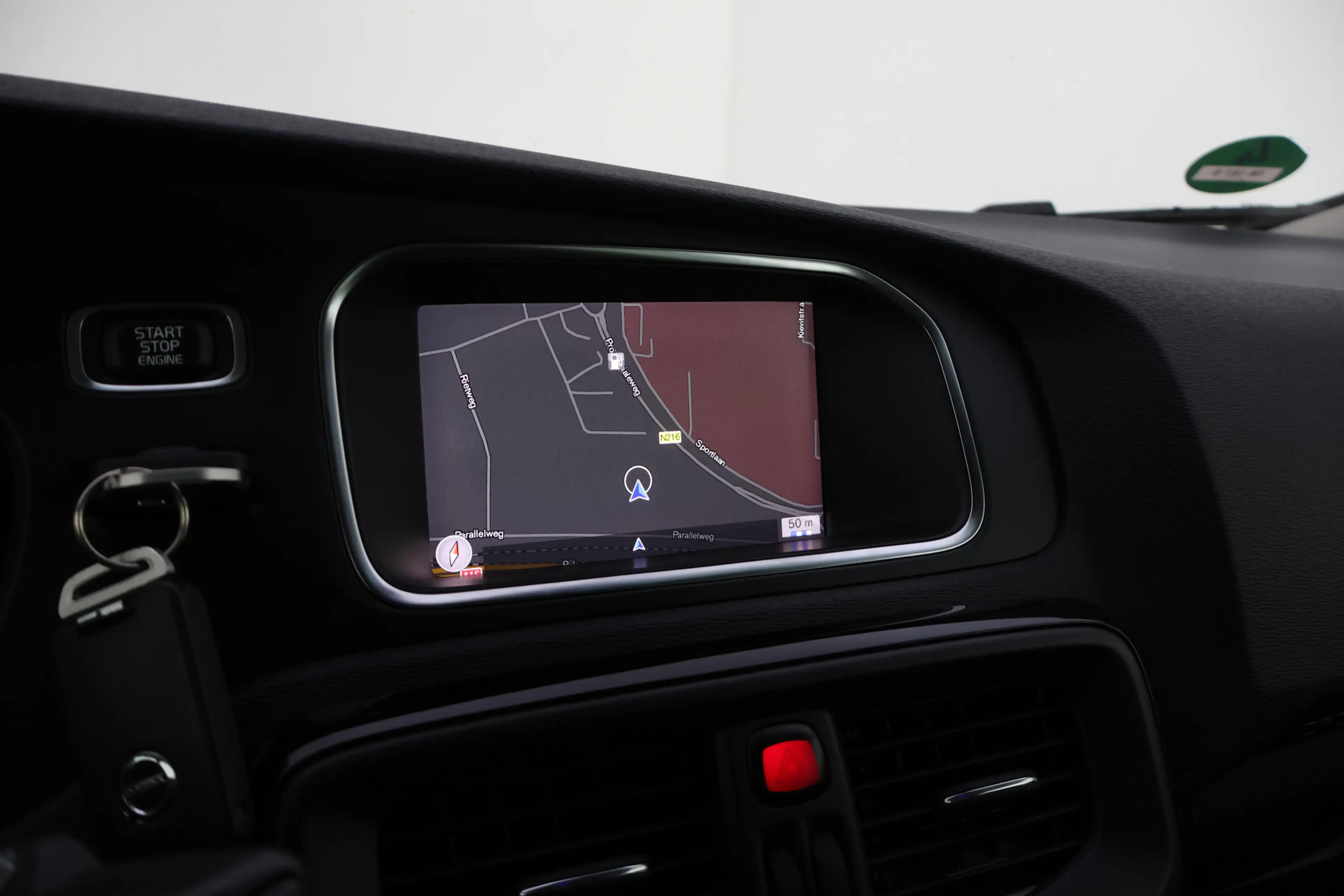 Volvo V40 Cross Country 1.5 T3 Dynamic Edition FULL LED | NAVI | STOELVERW — photo 22
