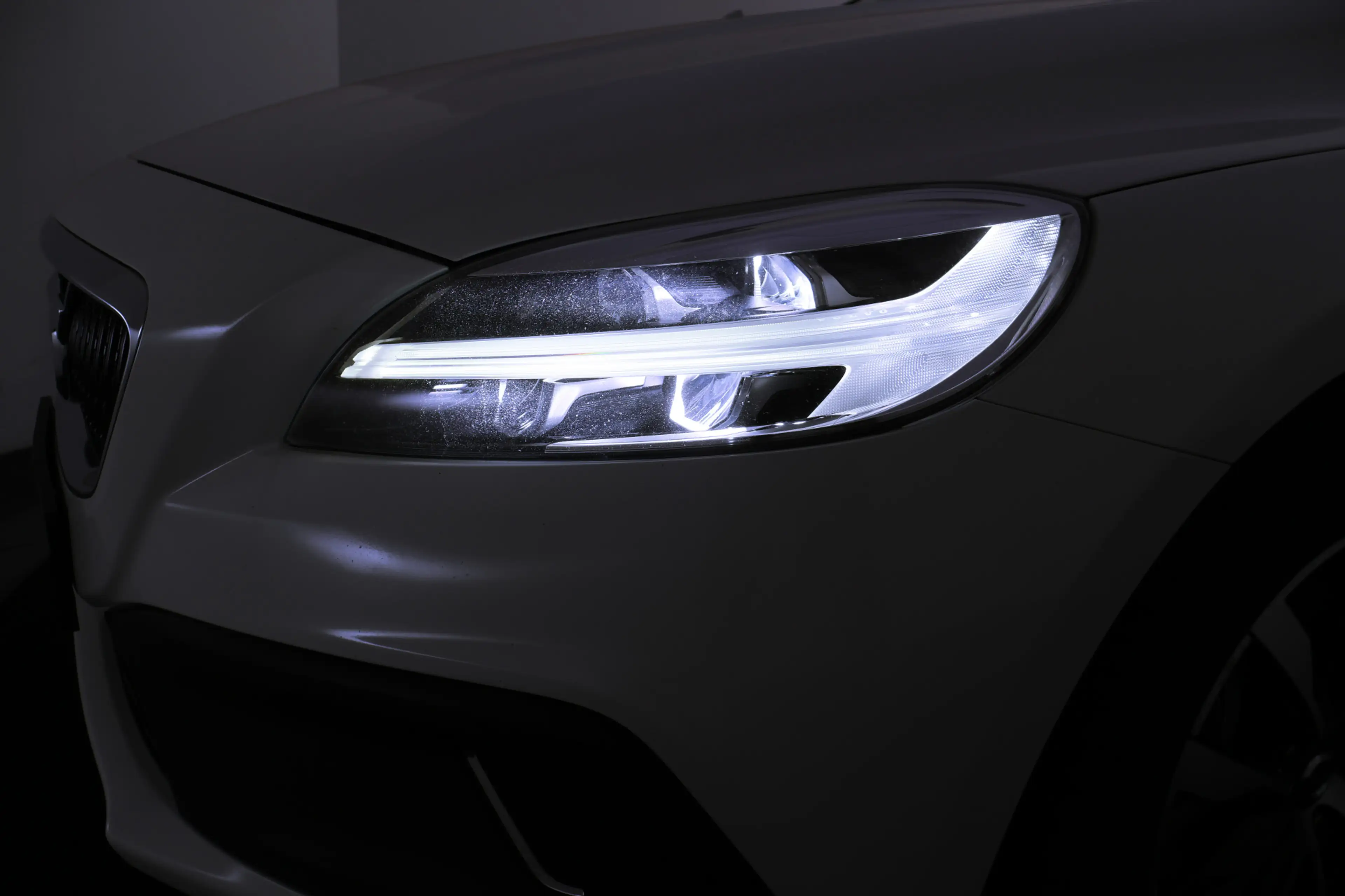 Volvo V40 Cross Country 1.5 T3 Dynamic Edition FULL LED | NAVI | STOELVERW — photo 13
