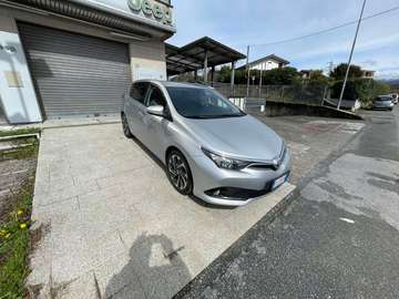 Auris 1.8h Business cvt