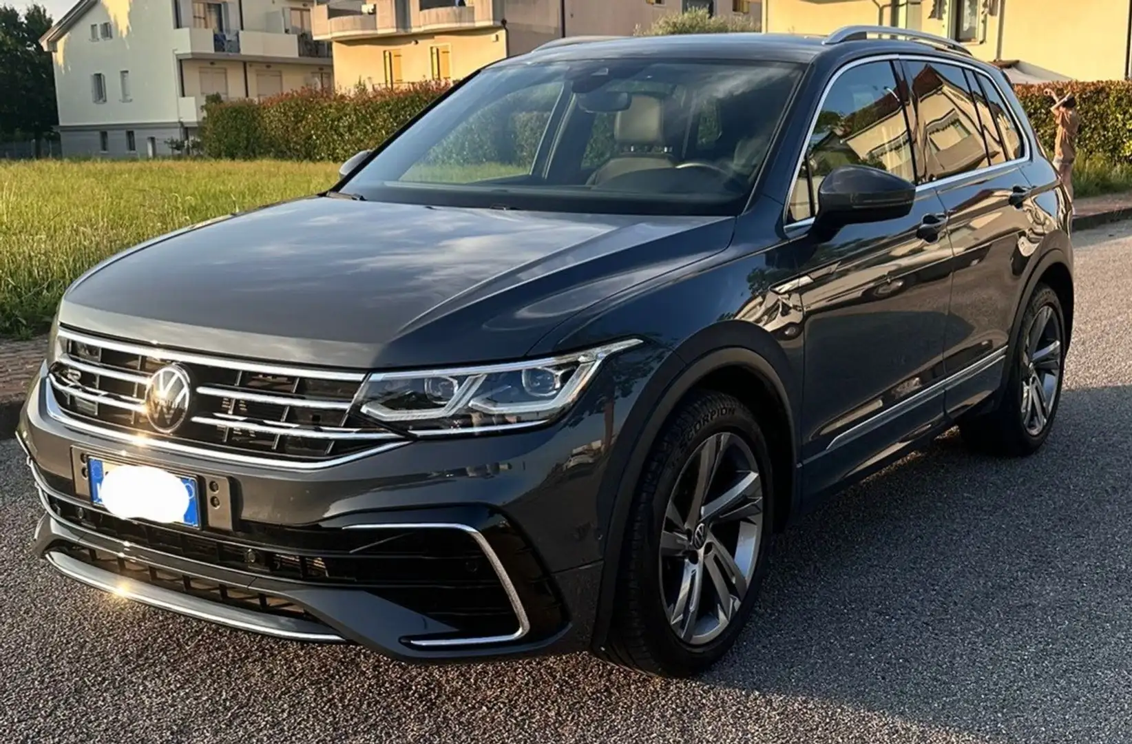 Volkswagen Tiguan Allspace 1.5 tsi R-Line dsg - 1