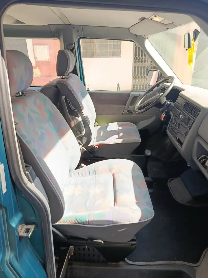 Volkswagen T4 Caravelle 2.5 Aut. 2920 D.E., foto 1