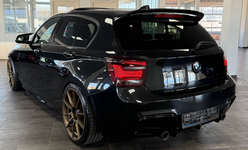 BMW 125 d M PAKET XENON NAVI LEDER HARMAN SPOILER 2HD — photo 10