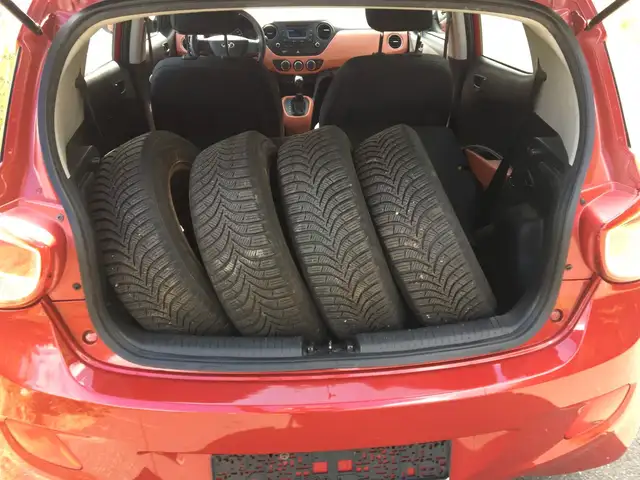 Hyundai I10 view 11