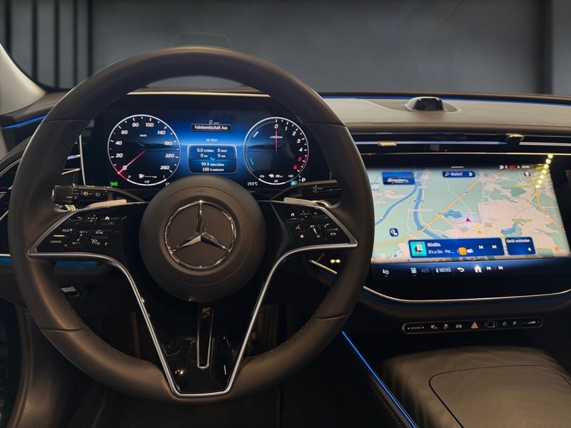 Mercedes-Benz E 300 de T Avantgarde+LED+SUPERSCR+HuD+AHK+PANO — photo 6