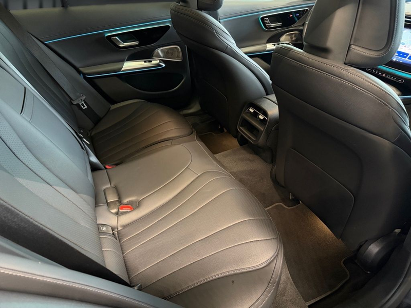 Mercedes-Benz E 300 de T Avantgarde+LED+SUPERSCR+HuD+AHK+PANO — photo 12