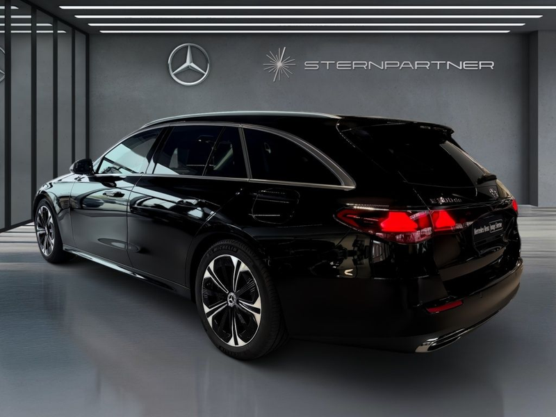 Mercedes-Benz E 300 de T Avantgarde+LED+SUPERSCR+HuD+AHK+PANO — photo 7