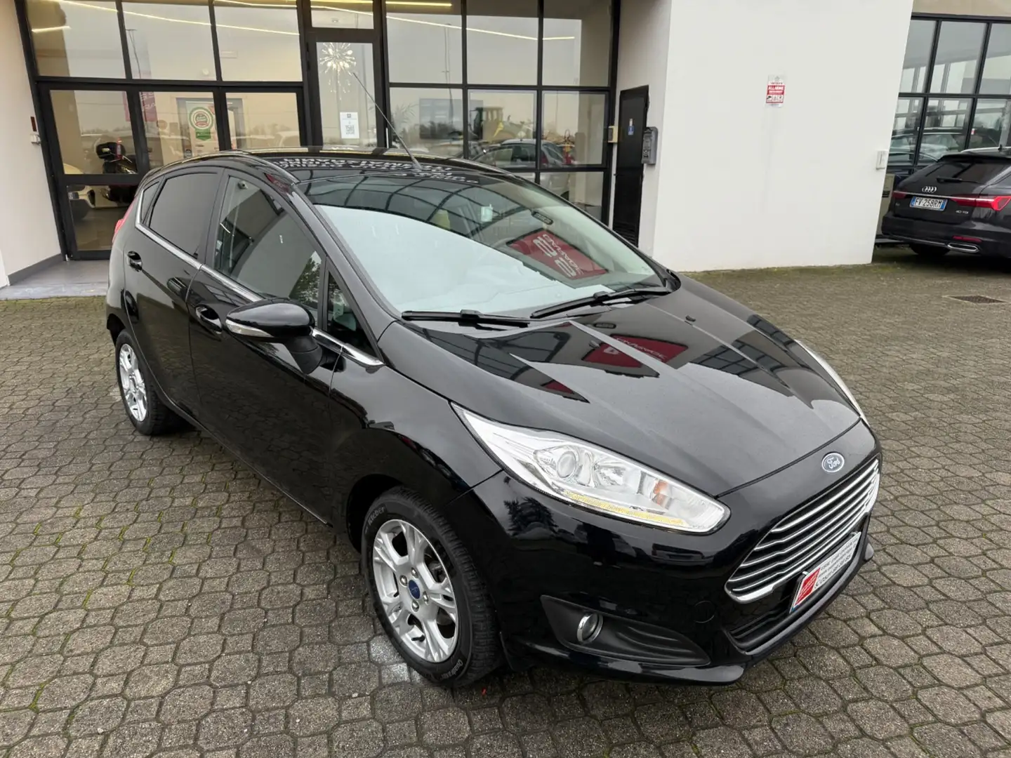 Ford Fiesta Fiesta 1.4 5p. Bz.- GPL Titanium Noir - 2