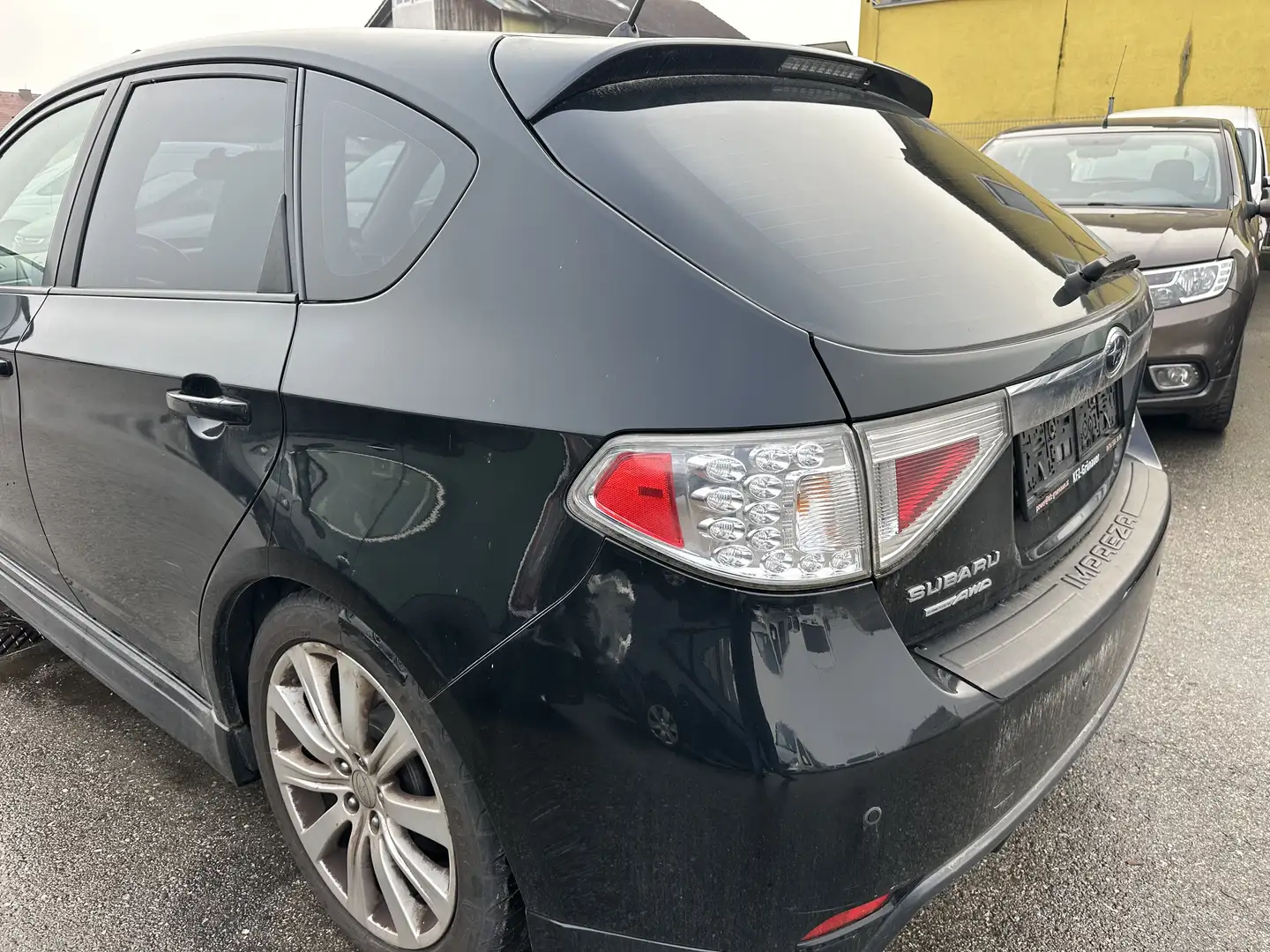 Subaru Impreza Schwarz - 2