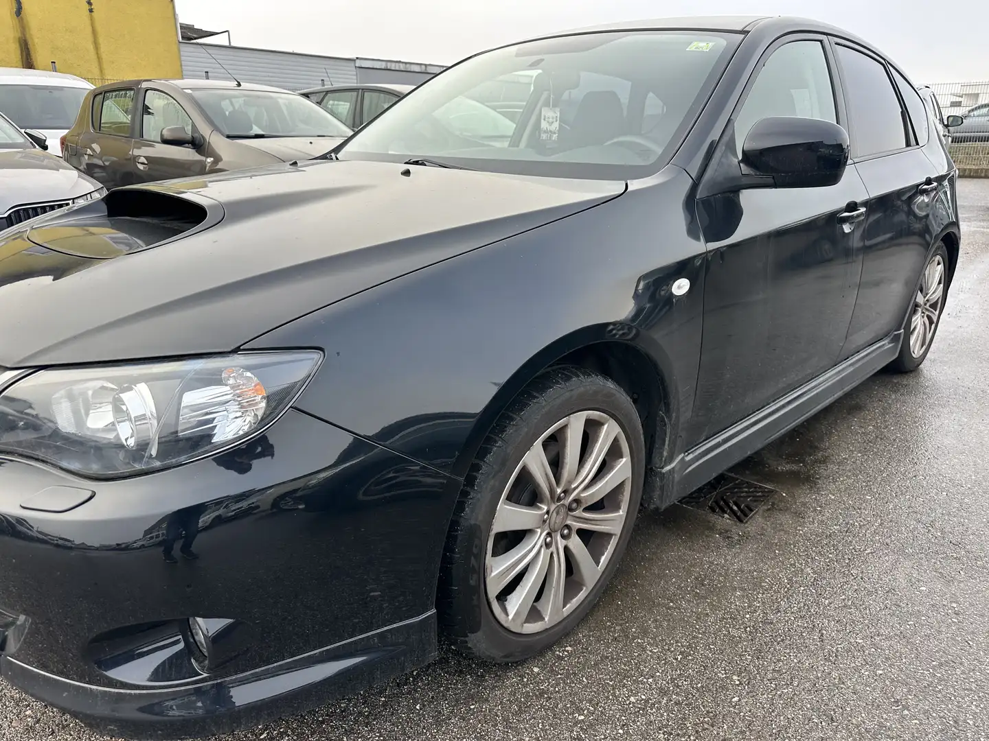 Subaru Impreza Schwarz - 1