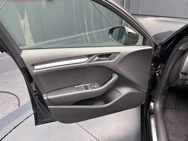 Audi A3 view 12