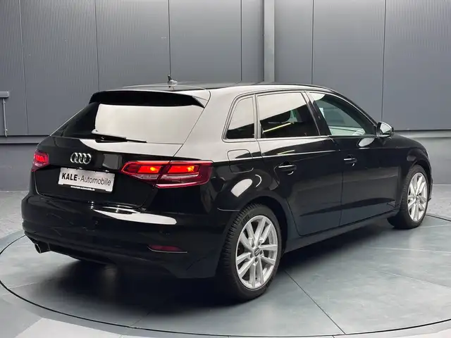 Audi A3 view 5