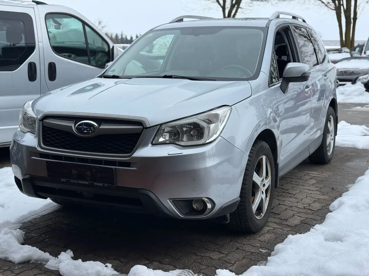 Subaru Forester Exclusive Automatik Allrad Motorschaden Grau - 1