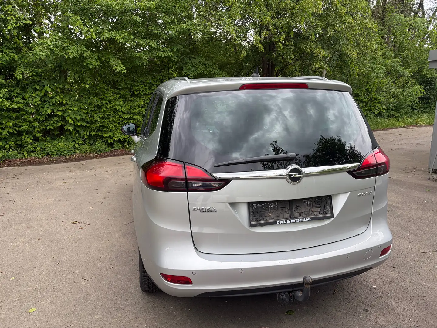 Opel Zafira Tourer Zafira Tourer 1,6 CDTI ecoflex Österreich Ed. Start/Stop Österreich Edition Silber - 2