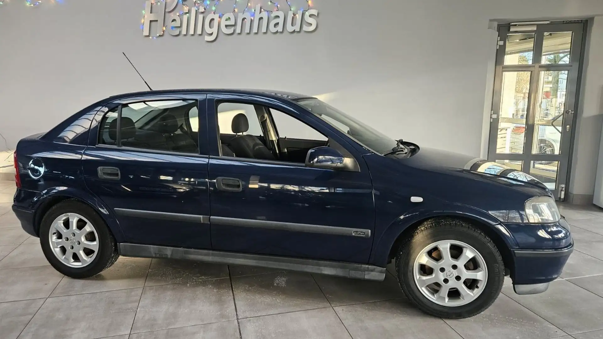Opel Astra 1.6 Limousine Klimaanlage Alufelgen Blau - 2
