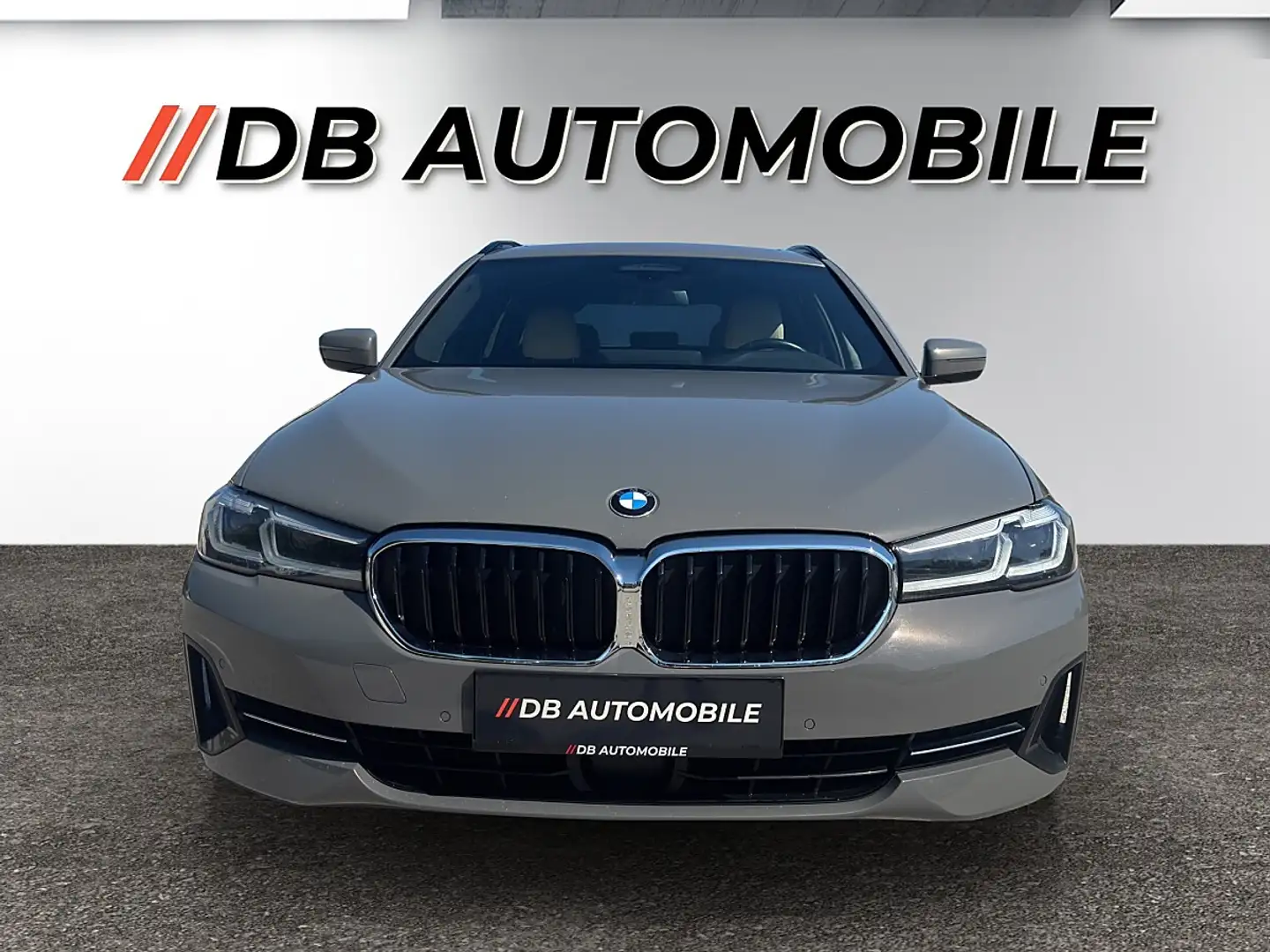BMW Sonstige 5er-Reihe 5er - 520 d *ACC*Pano*Leder*Memorystz* Silber - 2