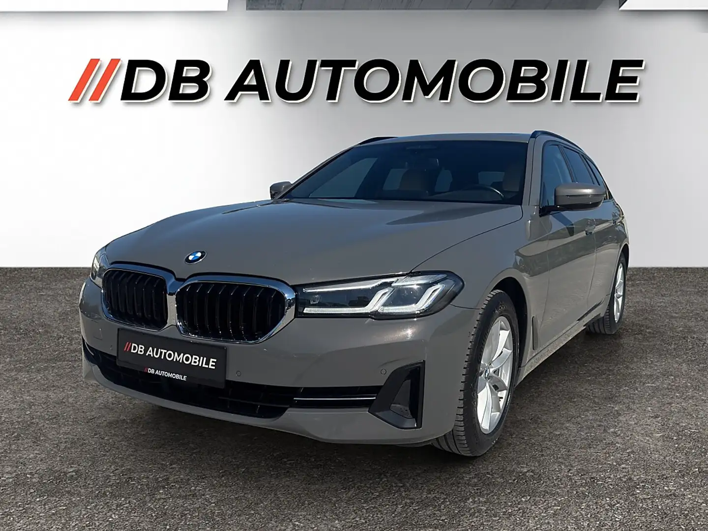 BMW Sonstige 5er-Reihe 5er - 520 d *ACC*Pano*Leder*Memorystz* Silber - 1