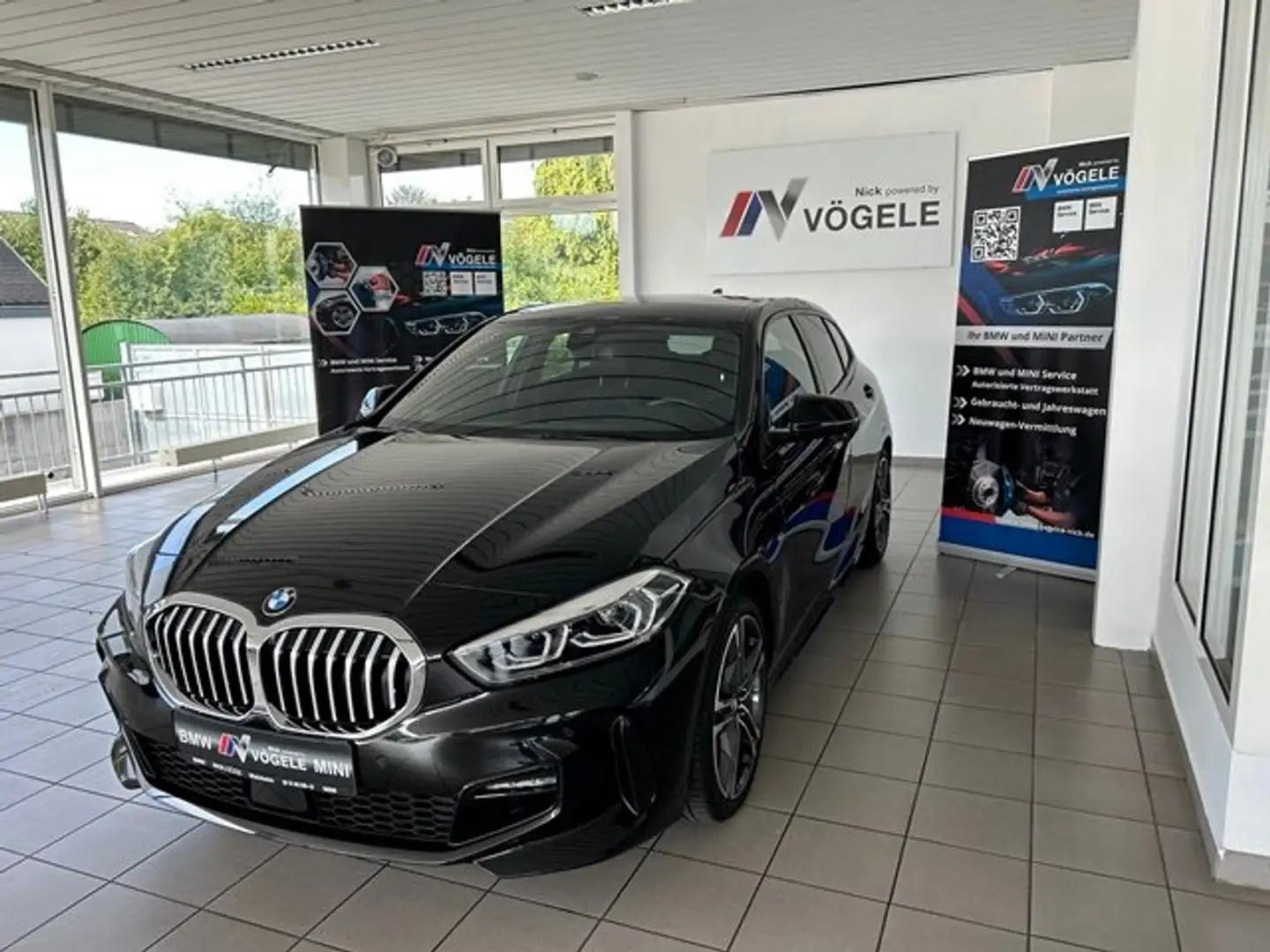 BMW 118 118i Aut. M Sport Navigation 18" M LMR Noir - 2