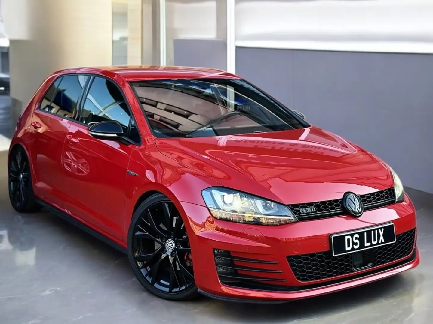 Volkswagen Golf GTD 2.0 TDI 184CH DSG7 // LED // ACC // DYNAUDIO Rouge - 1