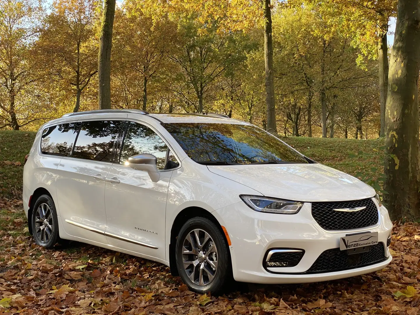 Chrysler Grand Voyager 3.6 V6 Pinnacle Plug-in Hybride Fehér - 2