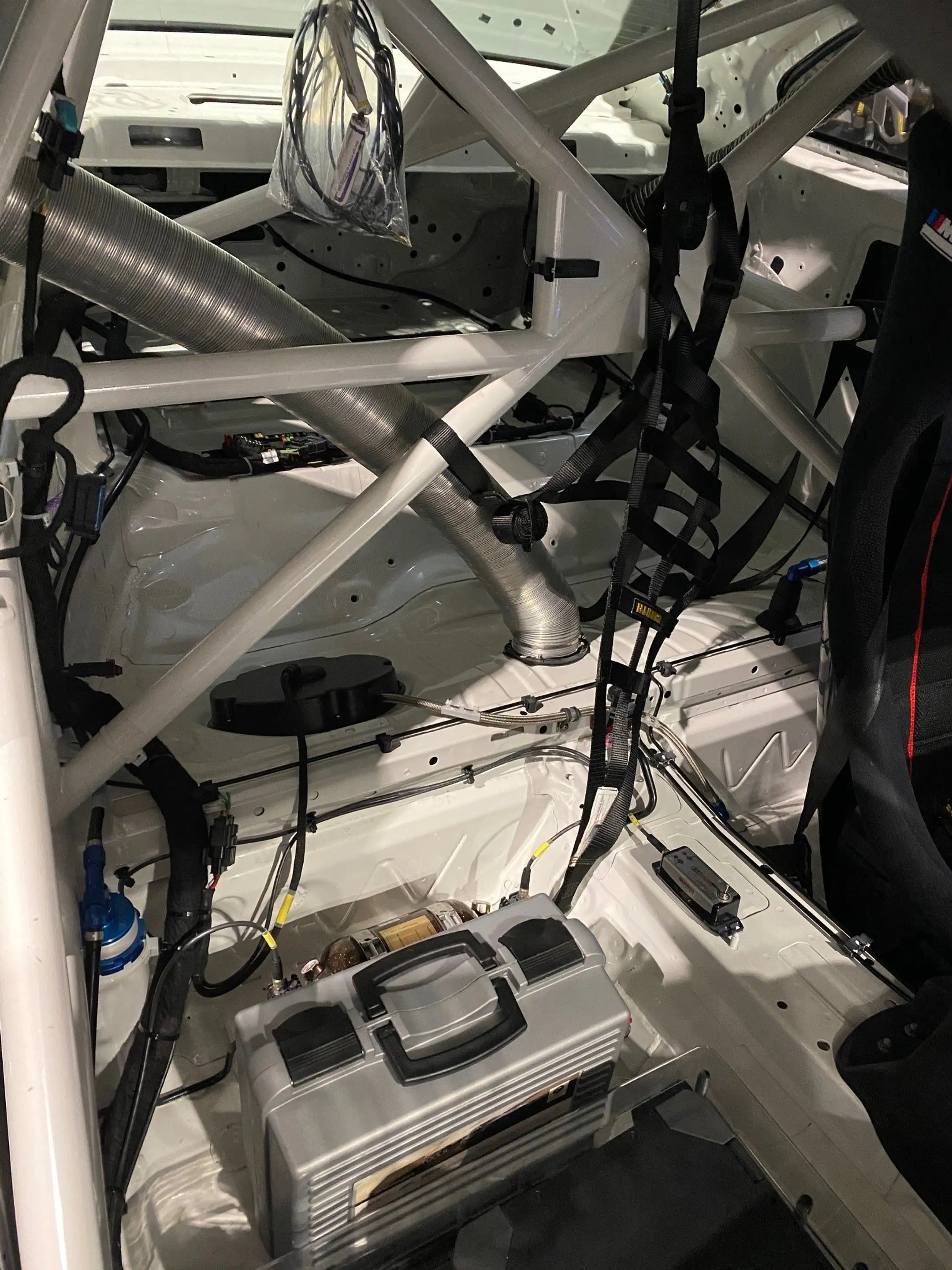 BMW M2 CS Racing Rennwagen Rennauto — photo 15