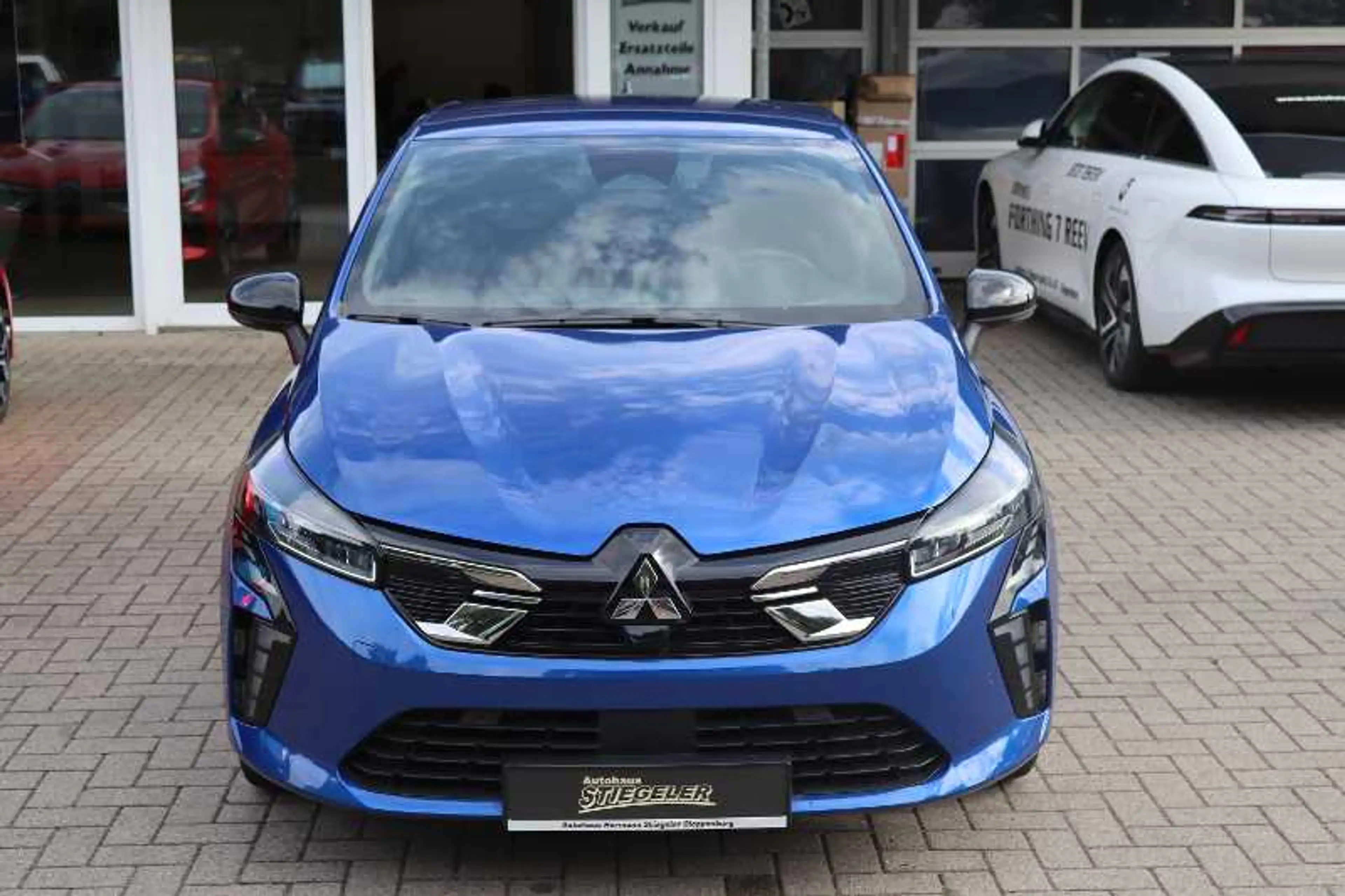 Mitsubishi Colt EDITION 1.6 Hybrid — photo 2