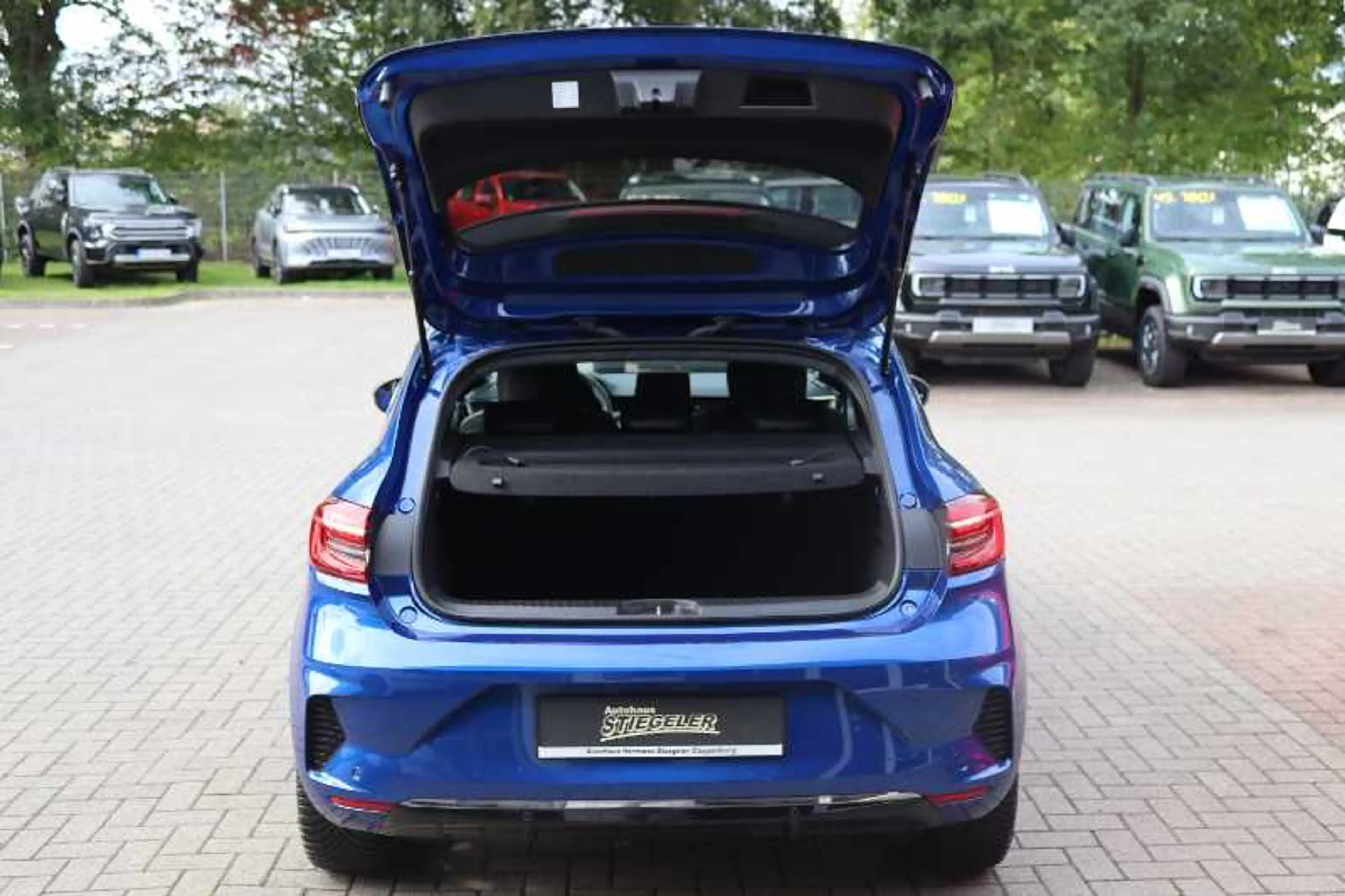 Mitsubishi Colt EDITION 1.6 Hybrid — photo 6