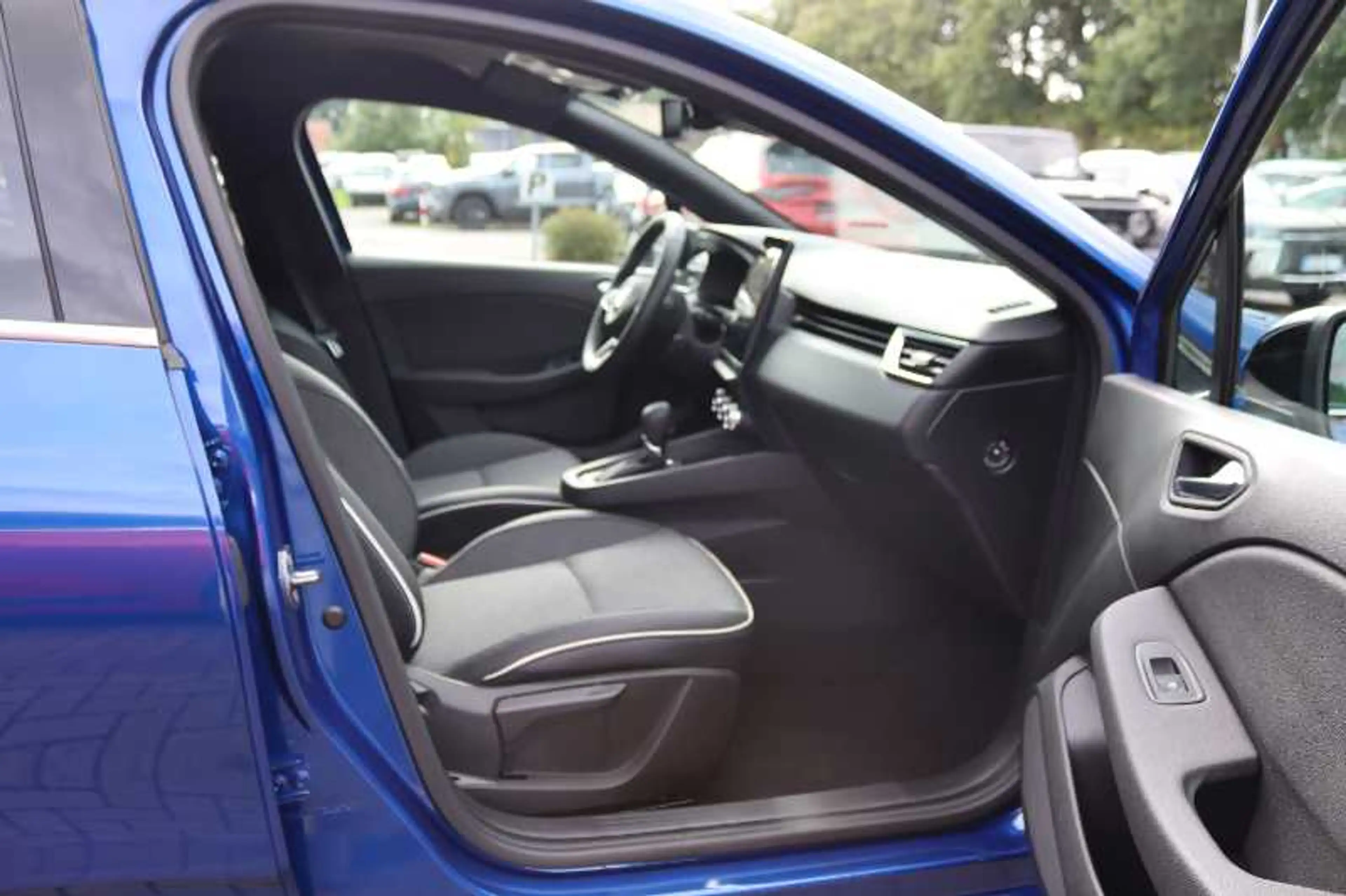 Mitsubishi Colt EDITION 1.6 Hybrid — photo 12
