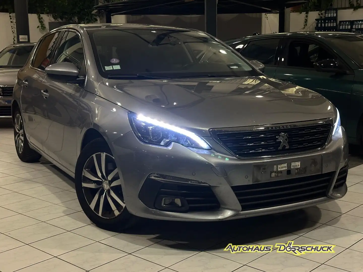 Peugeot 308 Allure AUTOMATIK*NAVI*KAMERA*PDC*KEYLESS Grau - 2