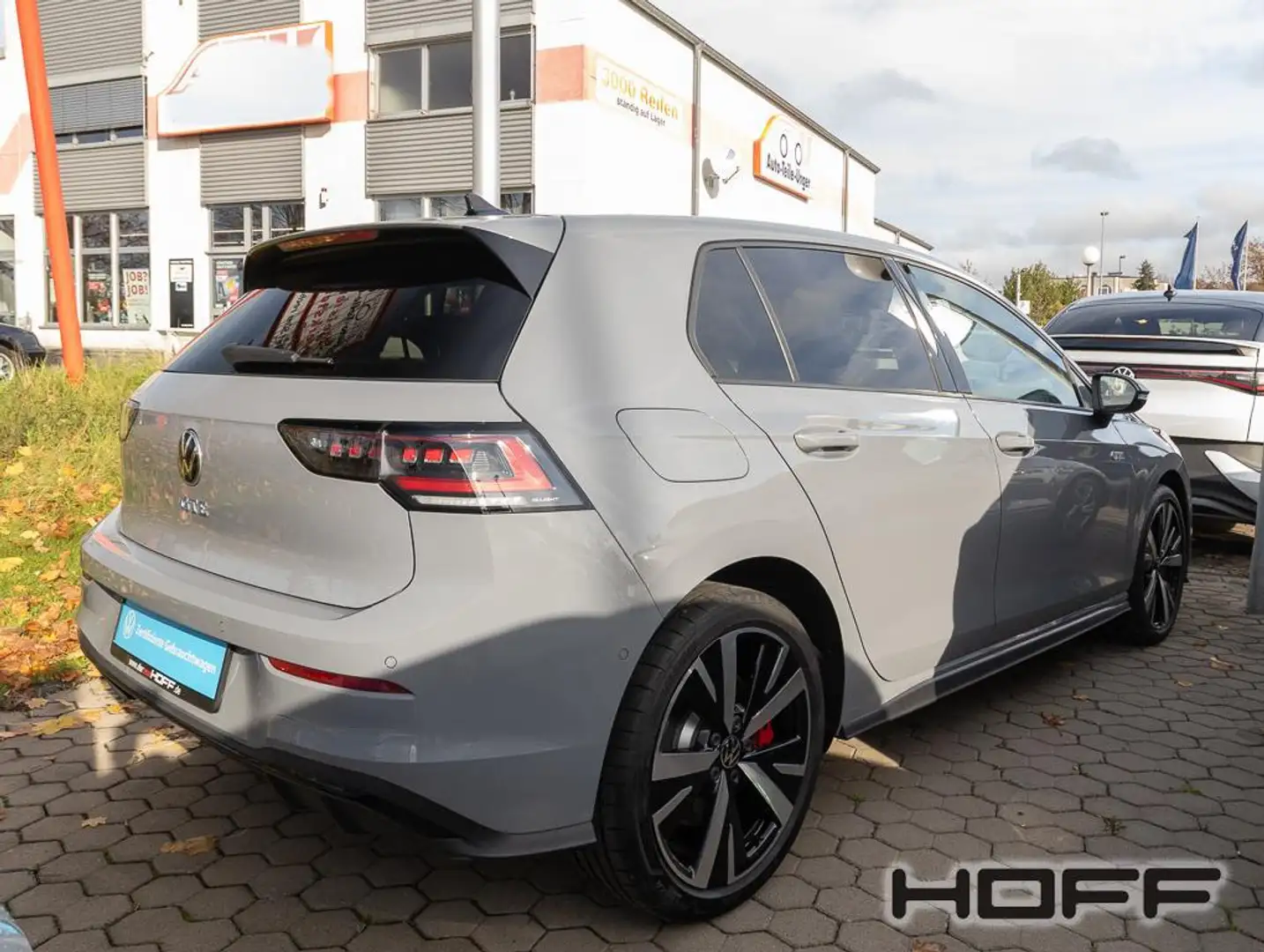 Volkswagen Golf VIII 1.5 eHybrid GTE IQ Light Navi AHK Pano Kamera Grau - 2