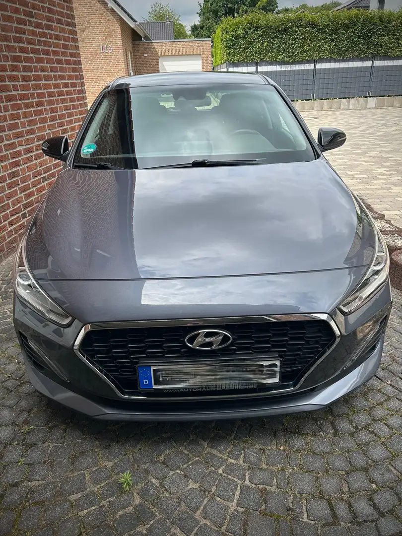 Hyundai i30 1.6 CRDI YES! Plus Diesel Szürke - 2