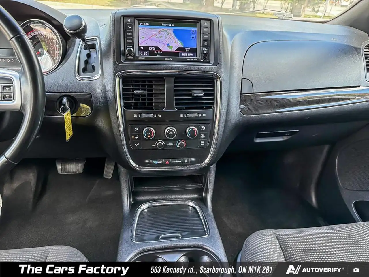 Dodge Grand Caravan photo Dodge Grand Caravan