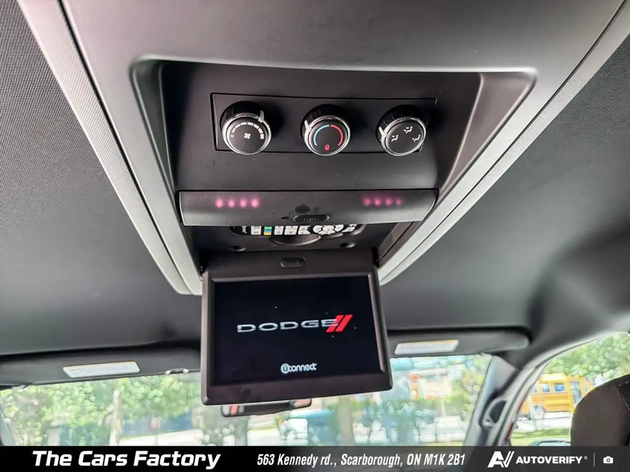 Dodge Grand Caravan photo Dodge Grand Caravan
