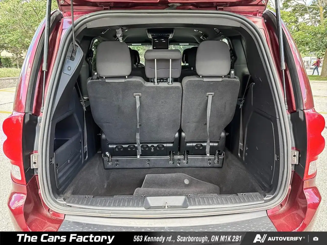 Dodge Grand Caravan photo Dodge Grand Caravan