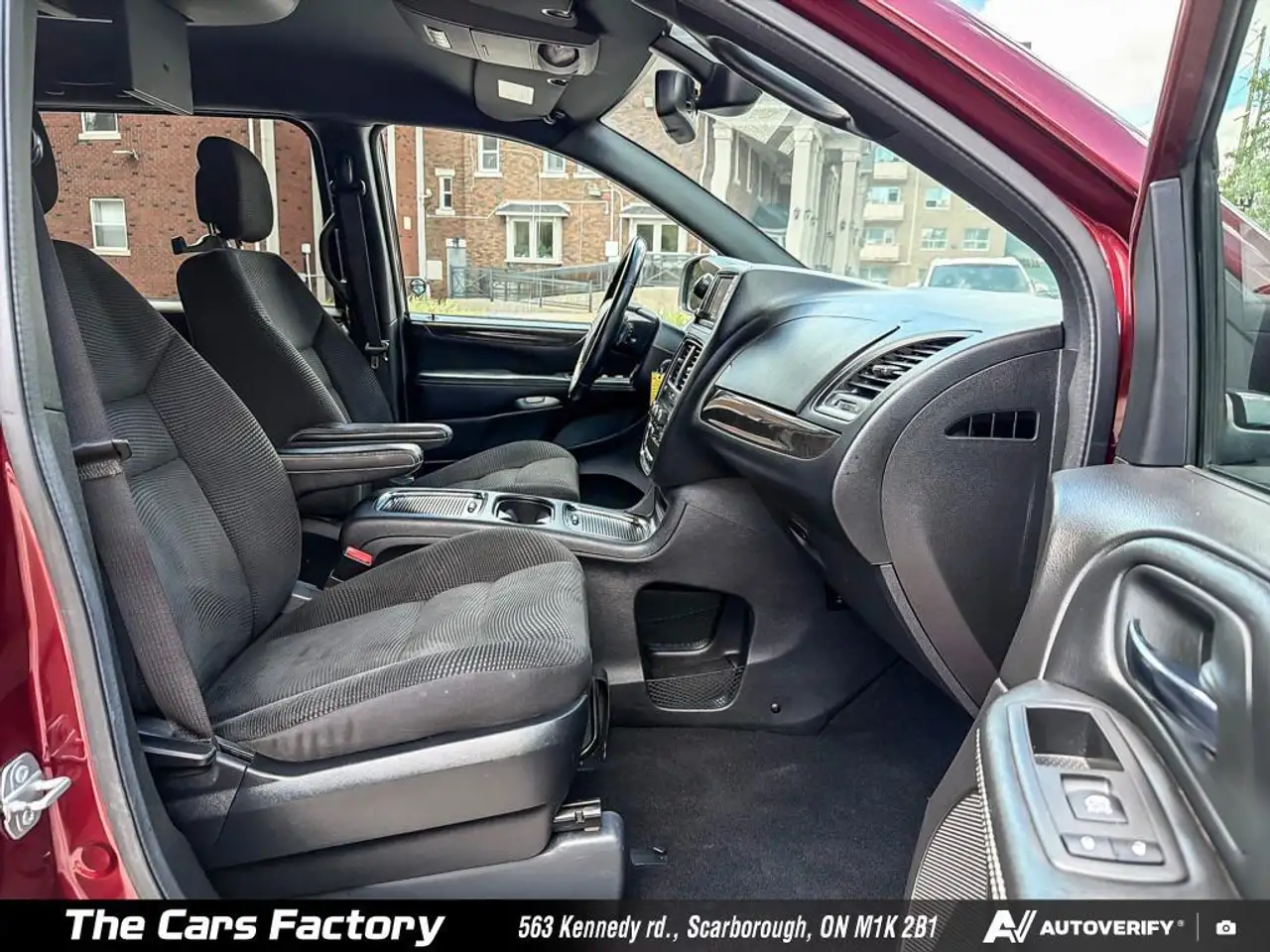 Dodge Grand Caravan photo Dodge Grand Caravan