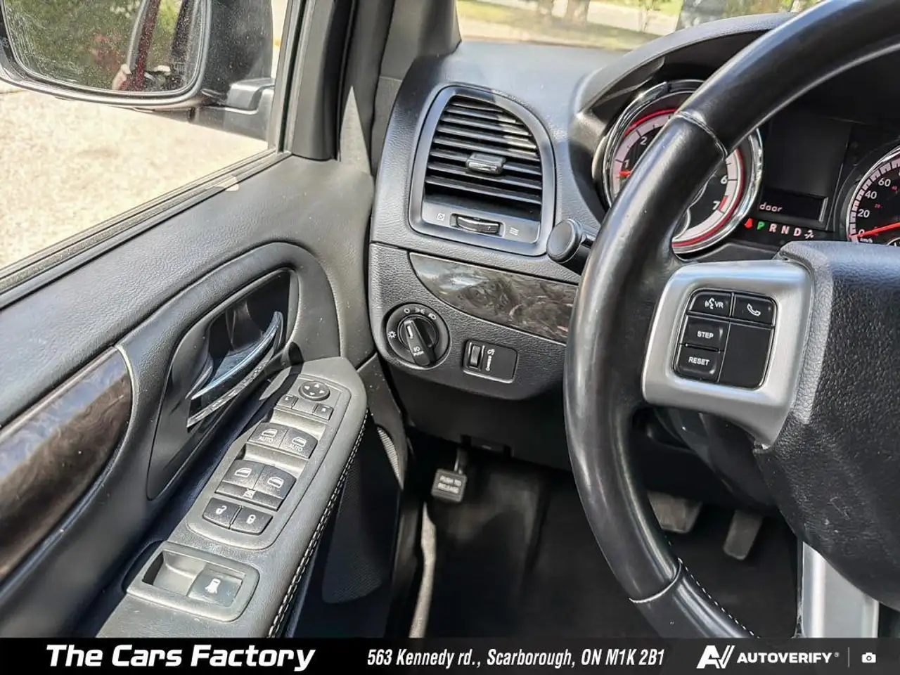 Dodge Grand Caravan photo Dodge Grand Caravan