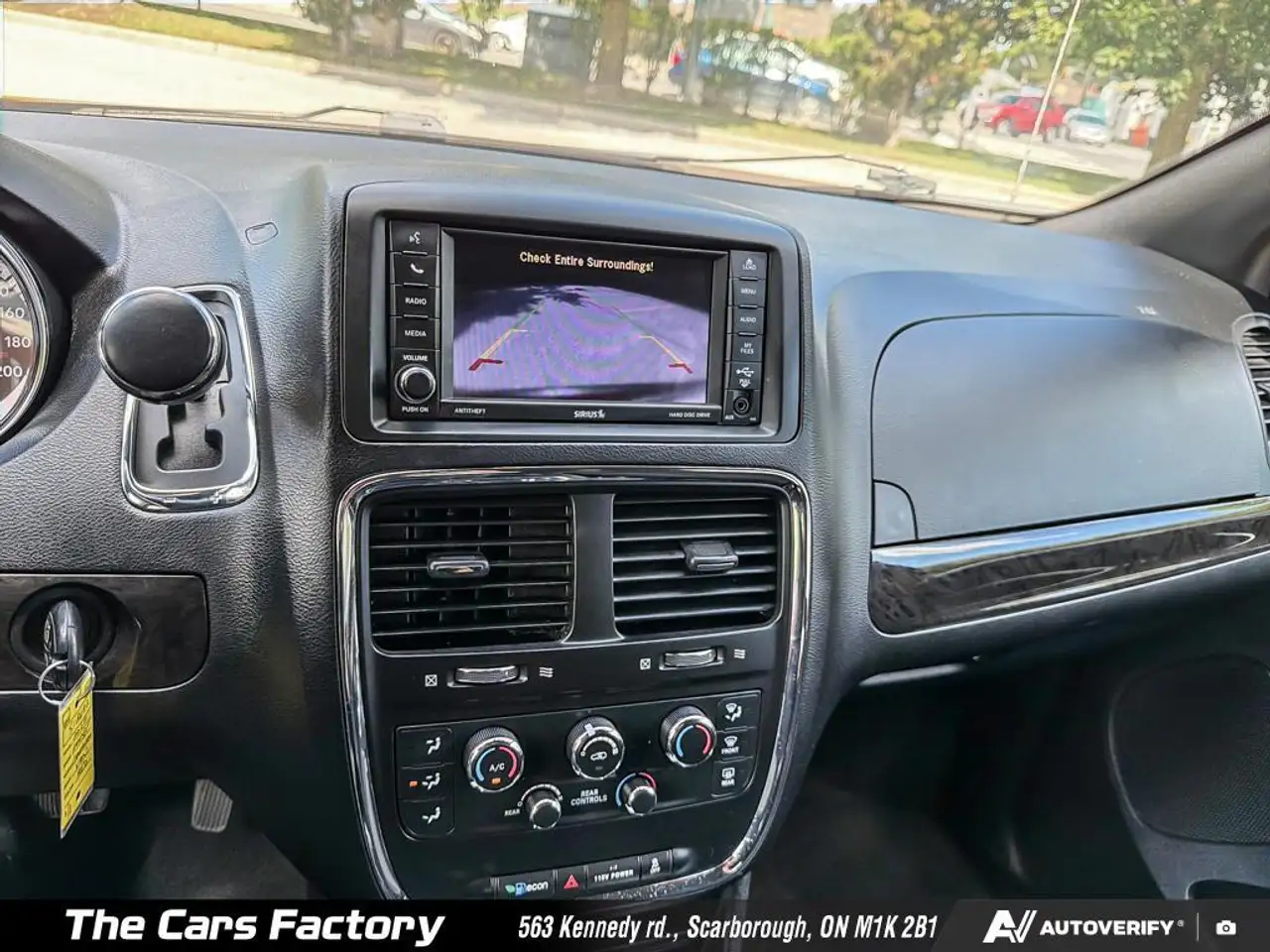 Dodge Grand Caravan photo Dodge Grand Caravan