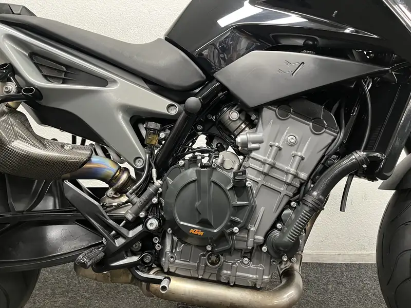 KTM 790 Duke - foto 7