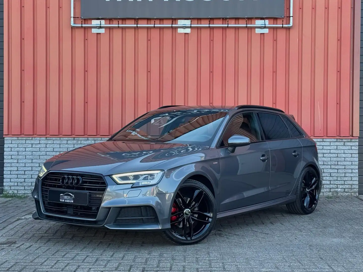 Audi A3 Sportback 1.5 TFSI S-Line Virtual Carplay ACC B&O Grey - 1